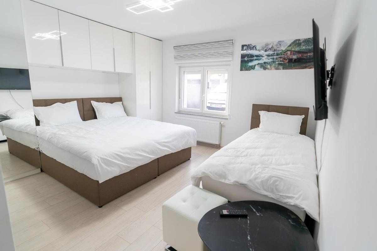 Arena Rooms Zagreb Buitenkant foto